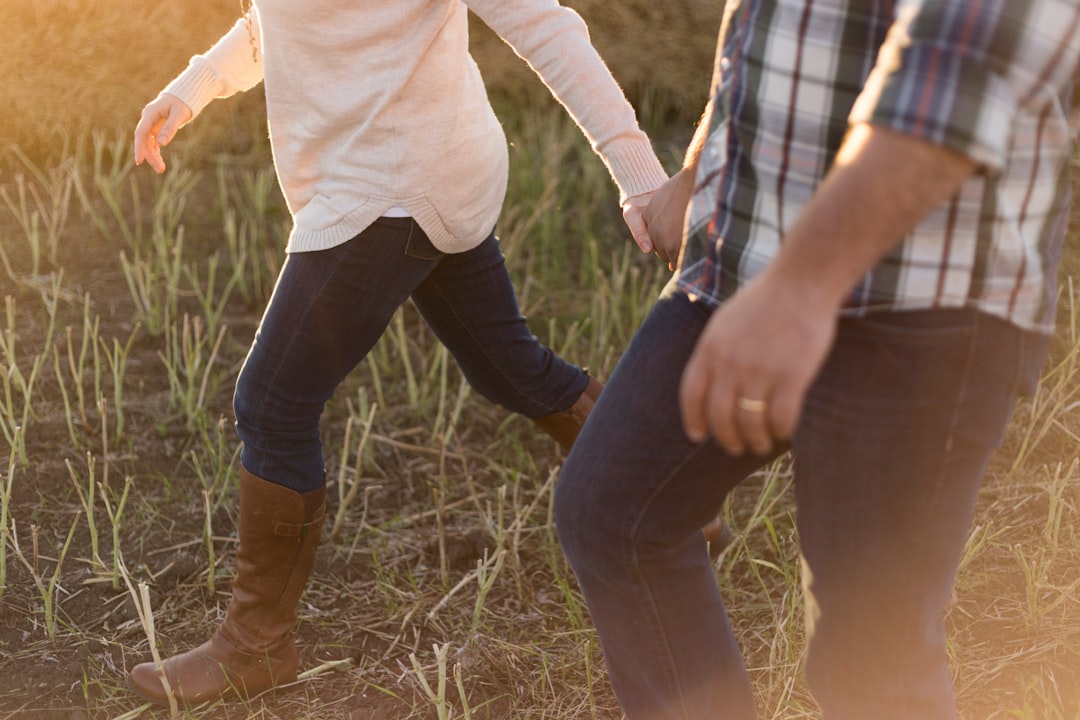Photo Couple walking
